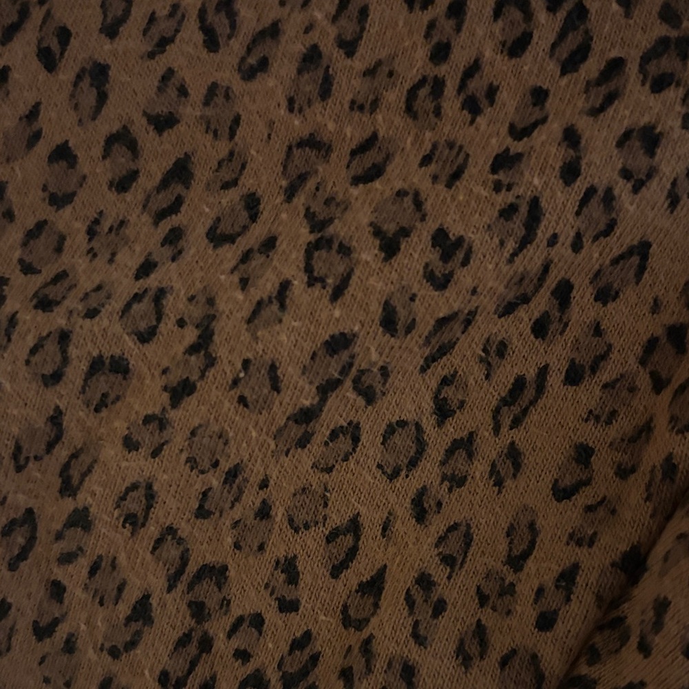 BabyGap Leopard Print Set (6-12 Months) - Picture 13 of 15